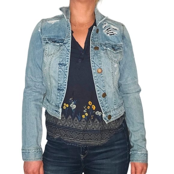 American Eagle Crop Denim Jacket Size Medium Light Blue Embroidered - Picture 2 of 6